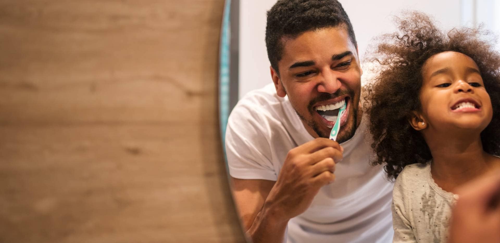 КАК СЕ ПОЯВЯВА КАРИЕСЪТ?